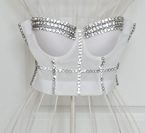 Funkelnde Corsage in Weiss