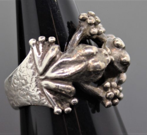 Ring mit Kussfroschmotiv massiv aus 925 Silber
