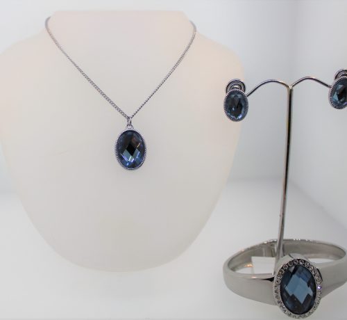 Wunderschönes Set aus blauen und weissen Strasssteinen